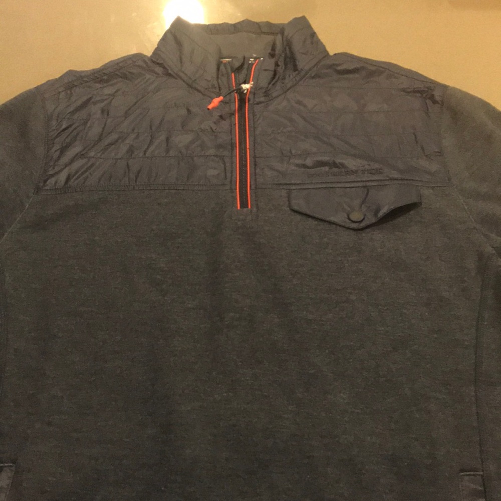 Southern Tide: Tide to Trail Navy pullover. Size M